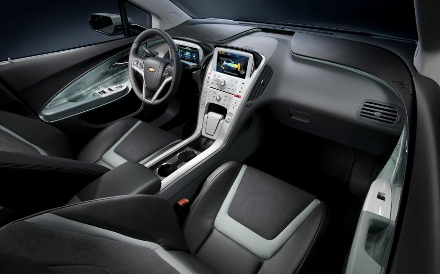  Chevrolet Volt Production Show Car 2011 года  (фото 2 из 55)